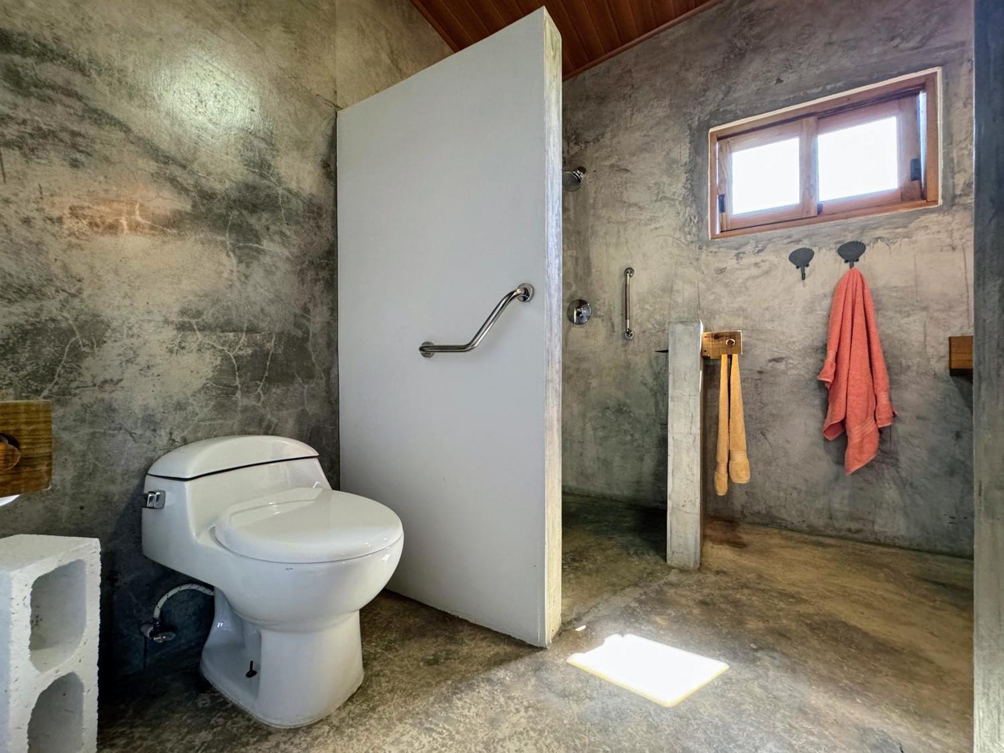 Casa Salvaje Vacation Rentals 博卡斯德尔托罗 外观 照片